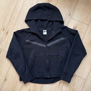 nike cropped black zip up hoodie medium